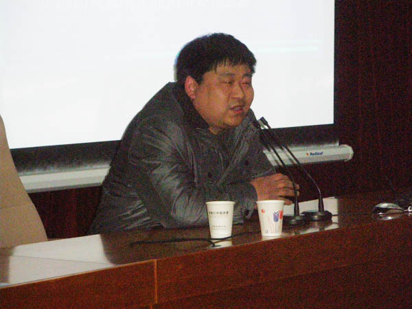 汽车工程系特邀金牌技师王永革做职业道德建设专题报告会