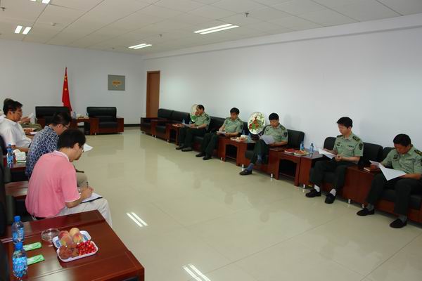 省市军区领导到beat365官网指导大学生征兵工作