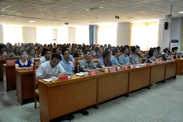 学院开展首届 “学生最喜爱的辅导员”评选活动