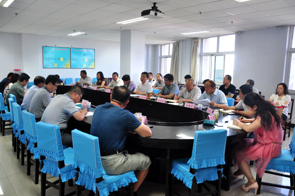 学院党委领导班子召开专题民主生活会