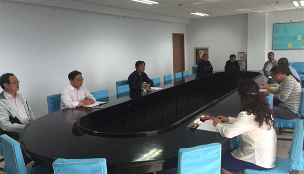 学院院长王立秋等领导到所在党支部讲党课