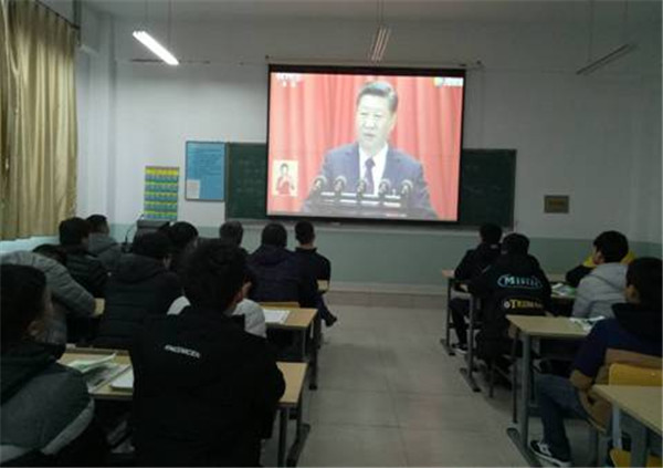 机械工程系开展“学习十九大，做优秀团员”活动