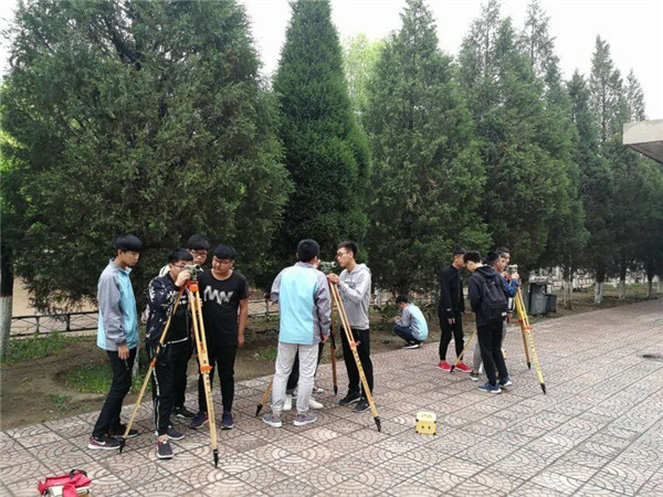 曲阳、尚义职教中心学生圆满完成在beat365官网的交流学习