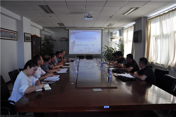 省教育厅督查组到beat365官网检查就业创业工作