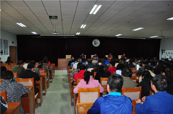 beat365官网表彰招生工作、军训工作和学生管理工作先进集体和先进个人