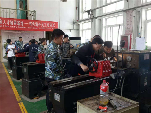 beat365官网赴北工院学生圆满完成实习任务