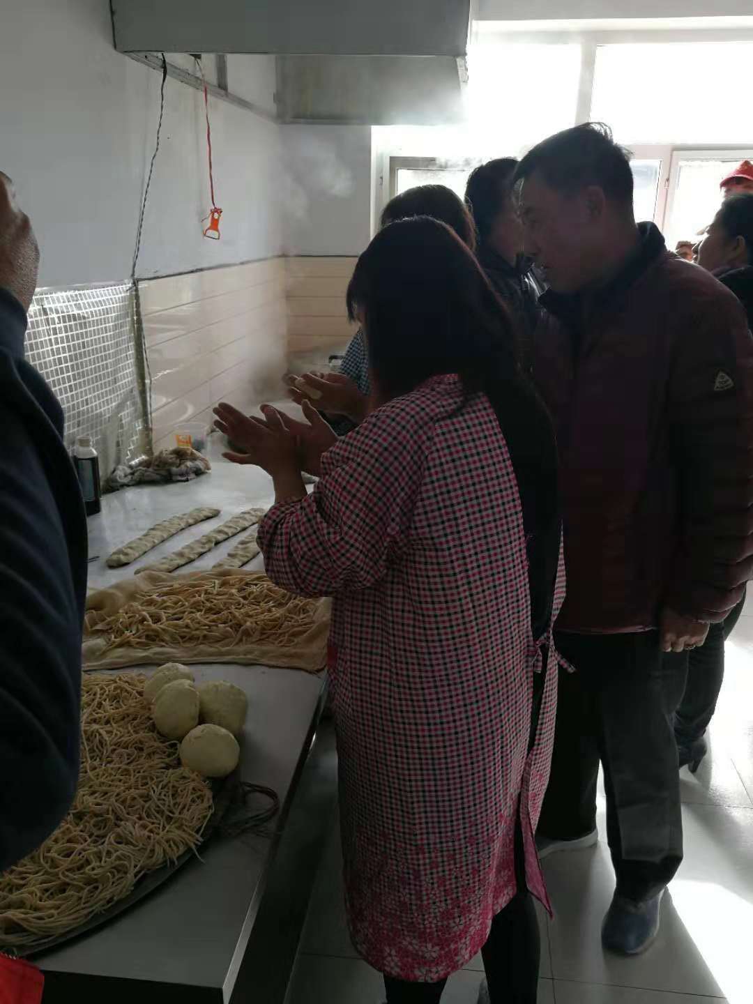 应用外语系志愿者参加慈善义工志愿活动