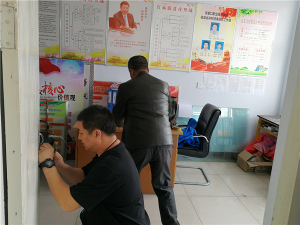 beat365官网为驻村精准脱贫工作组提供后勤保障