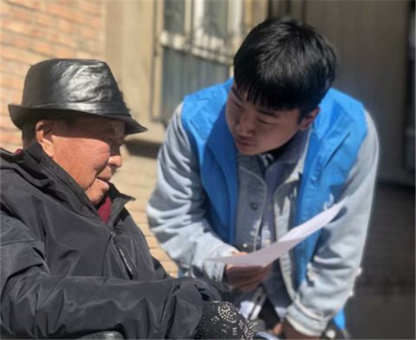 各系部开展志愿活动,强化学生思想政治引领