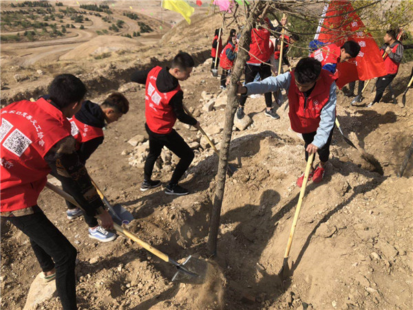 各系部开展系列活动，营造文明、和谐育人氛围