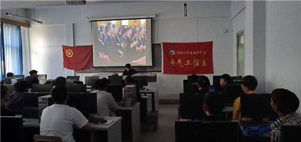 部分系部以活动为载体，强化学生思想教育