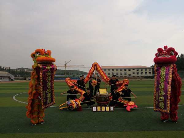 beat365官网星火龙狮团在全市第五届校园龙狮争霸赛喜获佳绩