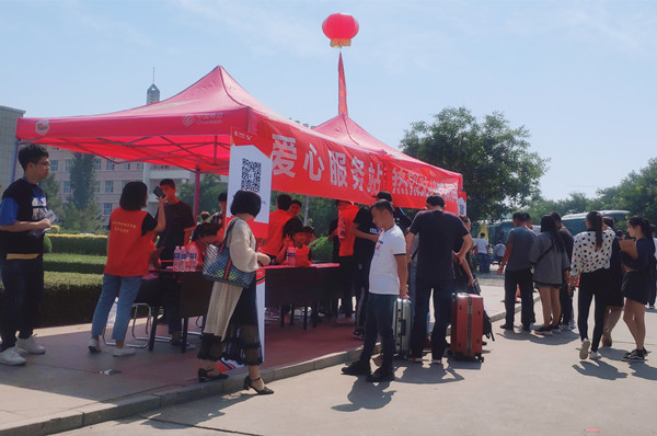 beat365官网喜迎2019级新生入学