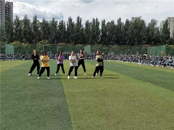 部分系部开展迎中秋活动