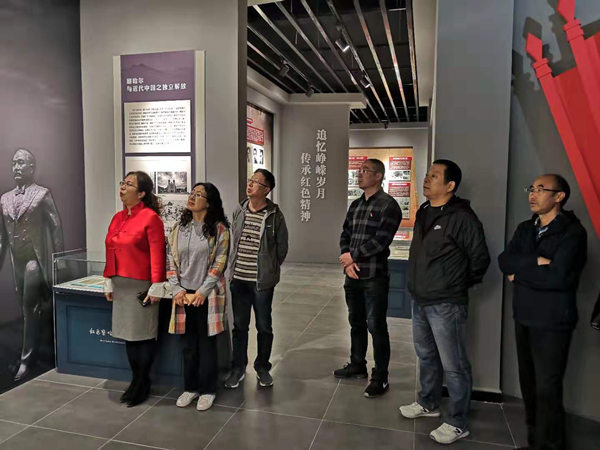 beat365官网开展“不忘初心、牢记使命”主题教育党日活动