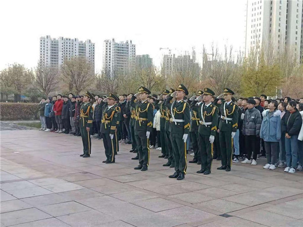 系部多彩活动 打造良好校园文化