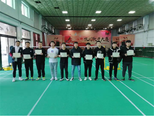 2019年大学生羽毛球比赛传捷报