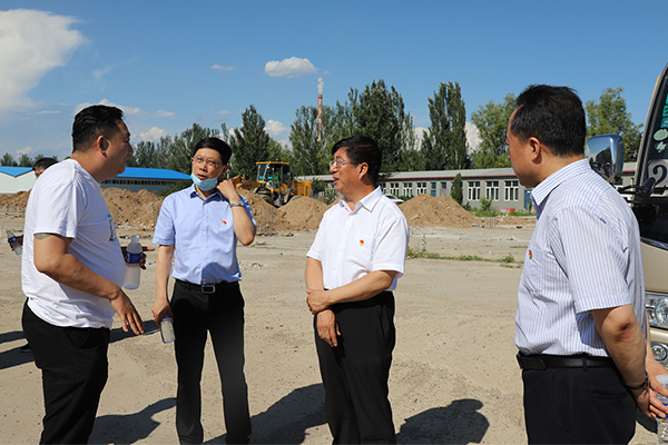 学院领导赴经开区和相关企业考察调研