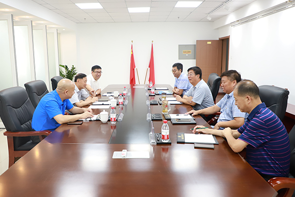 纳米比亚中华工商总会常务副会长夏力力到访beat365官网