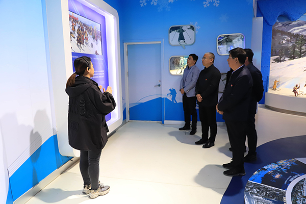 学院领导赴崇礼区考察调研