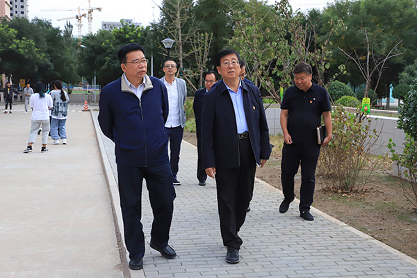 省委宣传部二级巡视员贾敬刚到beat365官网调研