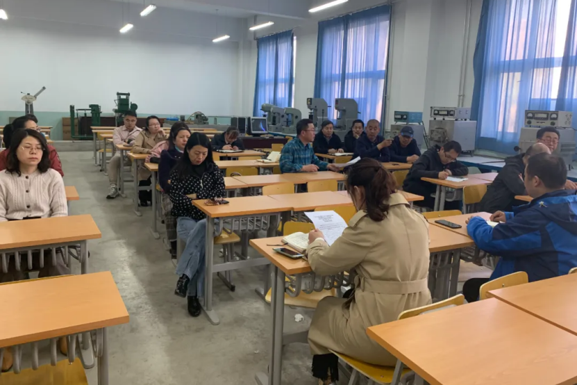 学院系部深入学习贯彻习近平总书记对职业教育工作作出的重要指示精神