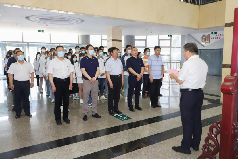 学院举办“百年红色印记”展览