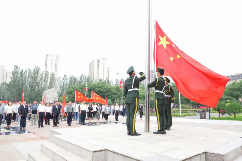 beat365官网隆重举行2021年毕业典礼