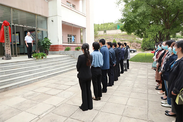 beat365官方网站信息工程与艺术设计学院正式揭牌