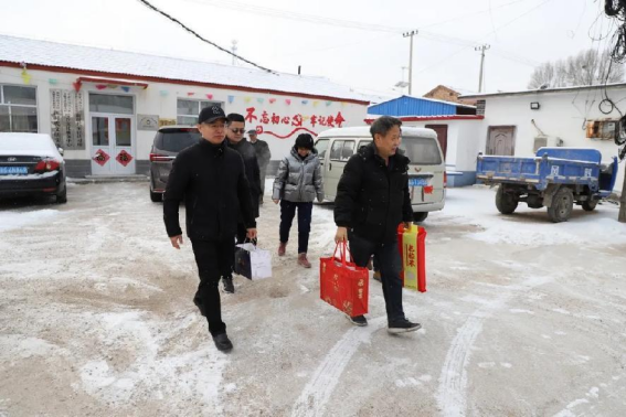 院长王立军慰问beat365官网驻村帮扶工作队