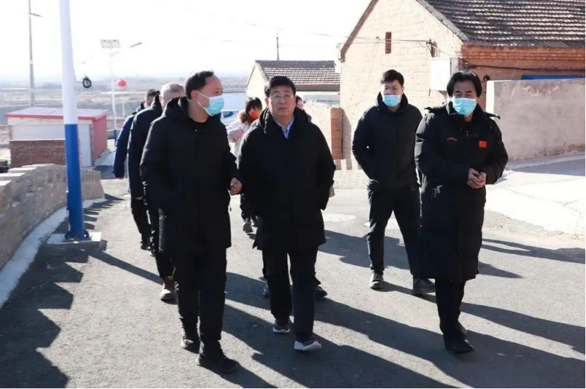 党委书记冯印涛赴怀来县检查指导学院乡村振兴驻村帮扶工作