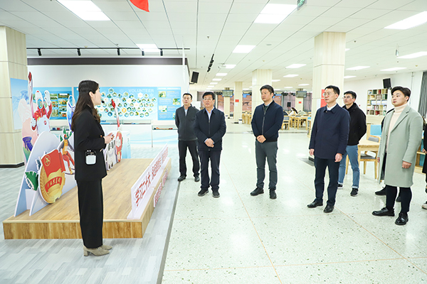 共青团宁波市委到beat365官网参观调研